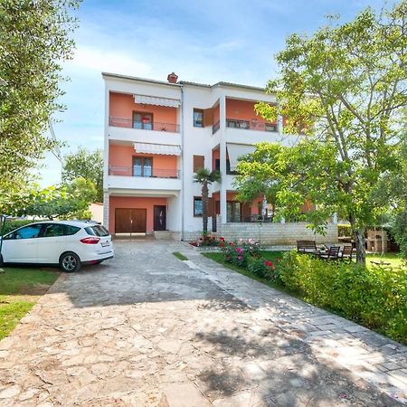Apartments Adria Rovinj Bagian luar foto
