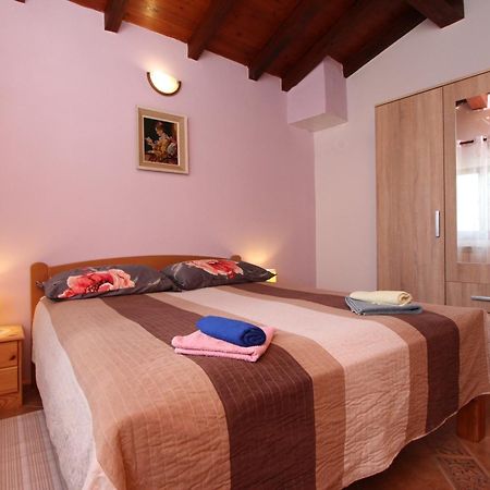 Apartments Adria Rovinj Bagian luar foto