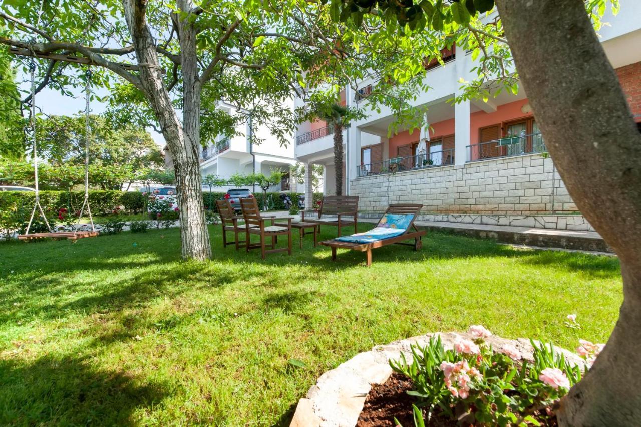 Apartments Adria Rovinj Bagian luar foto