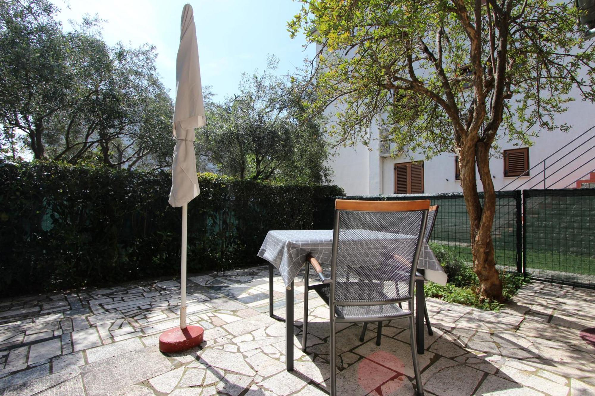 Apartments Adria Rovinj Bagian luar foto